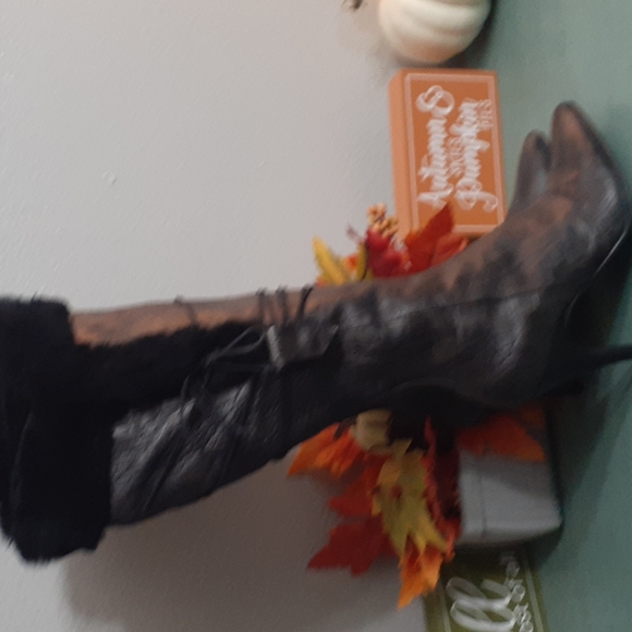 NINE WEST STUDIO LEATHER/RABBIT LEATHER UPPER BOOTS SZ 6 - Picture 2 of 8